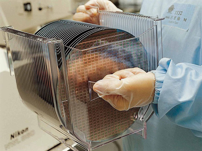 Fabricantes de Chips se Van de China EN UN PLAN DE 3 FASES A VIETNAM