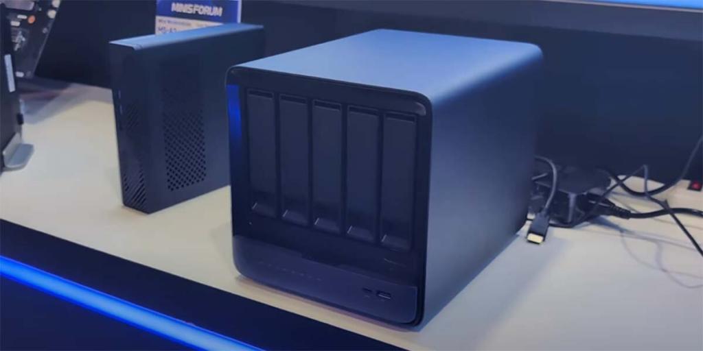 MINISFORUM N5 PRO nuevo NAS con AMD Strix Point
