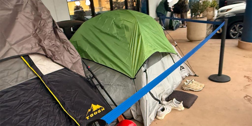Gente acampando para comprar la nueva RTX 5090