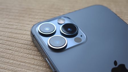 iPhone 17 Pro Max: Apple planea renovar el diseño con nueva tecnología de lentes y Face ID bajo pantalla