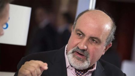 Nassim Taleb, analista económico: 'La caída de Nvidia es el aperitivo, vendrá una tres veces más grande
