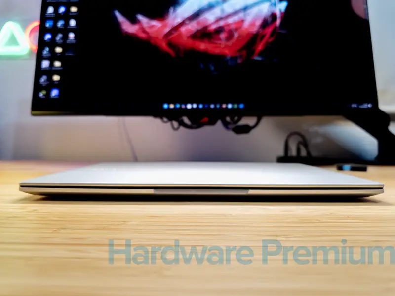 Asus Vivobook S 14 OLED m5406w grosor del portatil