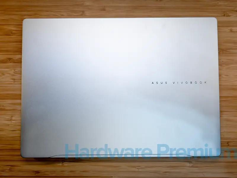 Asus Vivobook S 14 OLED m5406w tapa superior