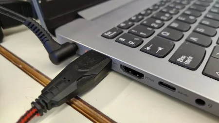 USB 2.0 cumple 25 años: el estándar que sigue más vivo que nunca