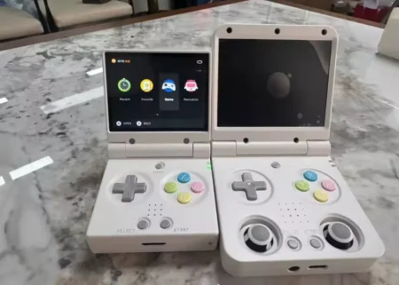 Miyoo Mini Flip: la nueva consola retro plegable que desafía a Anbernic RG34XX SP y Powkiddy V90S