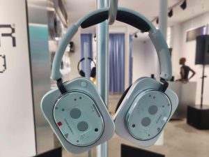 Nothing Headphone (1) con 80 horas de batería y audio espacial llega este verano