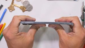 El Samsung Galaxy S25 Edge a prueba. Sorprende con su resistencia