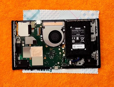 Nintendo Switch 2 al desnudo: desmontaje revela detalles clave del diseño interno
