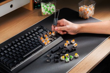 Razer lanza su primer teclado barebone: BlackWidow V4 75%