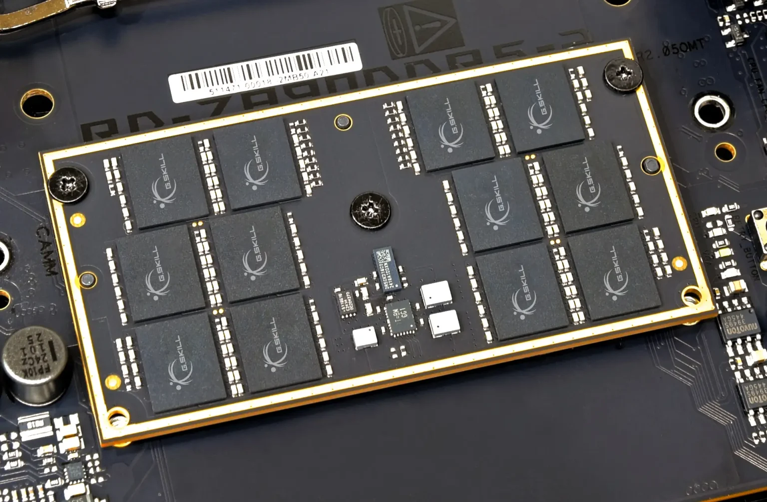 G.SKILL alcanza los 10.000 MT/s con su nuevo módulo de memoria DDR5 CAMM2 junto a ASUS