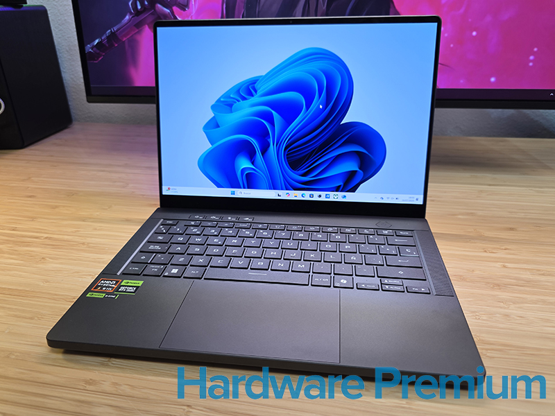 ASUS ROG Zephyrus G14 (GA403W) 2025, pantalla OLED 3K