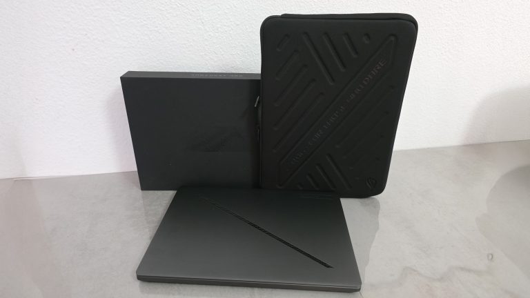 ASUS ROG Zephyrus G14 Zephyrus G14 GA403 2025, potencia en diseño compacto todoterreno