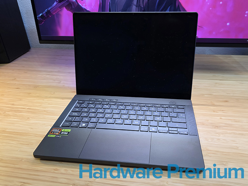 ASUS ROG Zephyrus G14 (GA403W) 2025, portátil abierto y apagado
