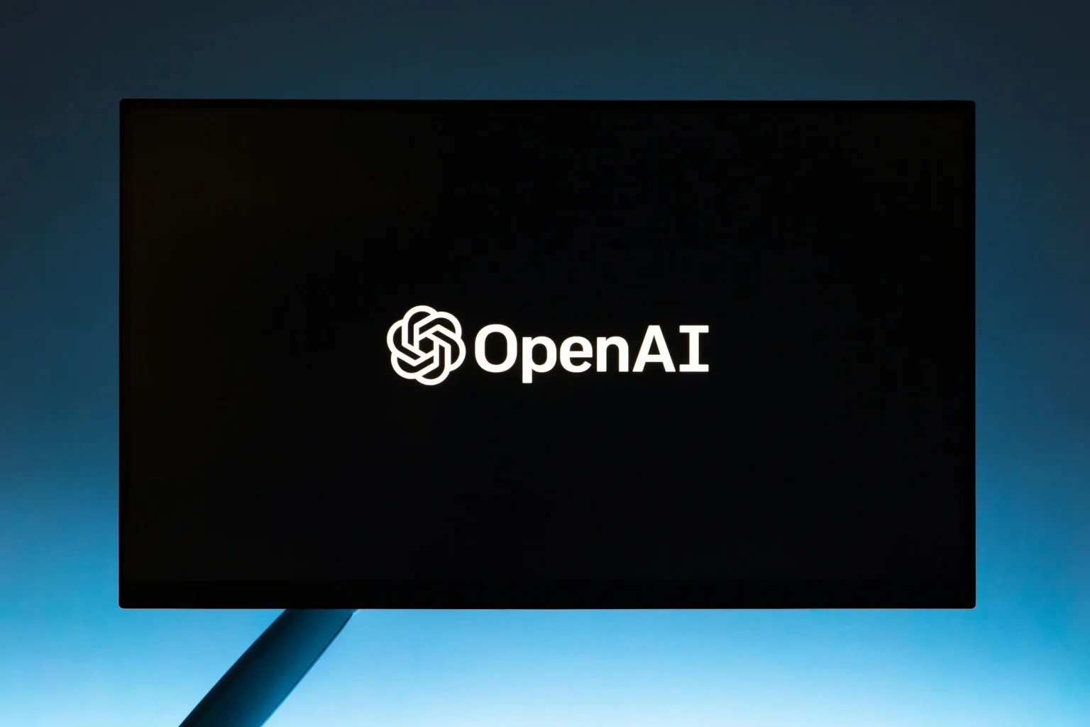 OpenAI planea lanzar un navegador con chat integrado para competir con Chrome