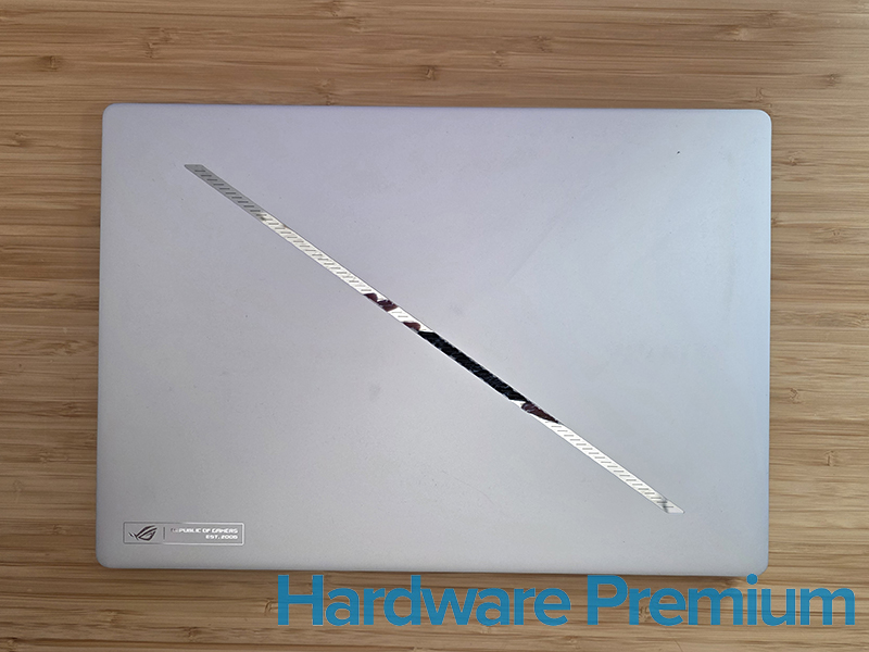 Vista superior del ASUS ROG Zephyrus G16 2025