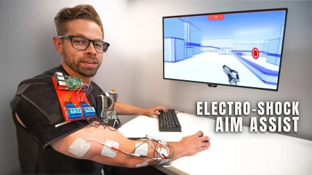YouTuber se fabricó un exoesqueleto para destrozar Aimlabs con solo 17 ms de latencia