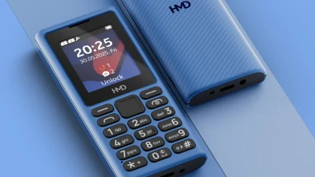 HMD 101 4G y HMD 102 4G: móviles baratos con Snake, radio y hasta puerto AUX