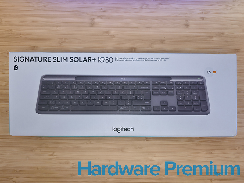 Embalaje del Logitech Signature Slim Solar+ K980