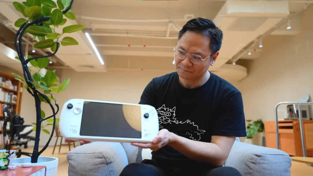 Ayaneo Next II: así luce la bestia con AMD Strix Halo que promete sacudir el universo de las portátiles gaming