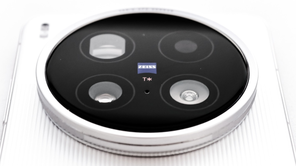 Vivo X300 Ultra podría imitar el zoom continuo del Xiaomi 17 Ultra… pero con un giro inesperado Vivo X300 Ultra podría imitar el zoom continuo del Xiaomi 17 Ultra… pero con un giro inesperado