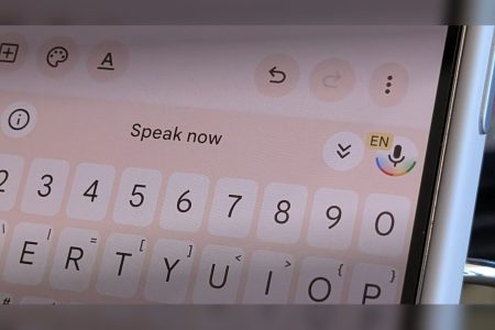 Gboard podría finalmente resolver una de las frustraciones más comunes de la escritura por voz