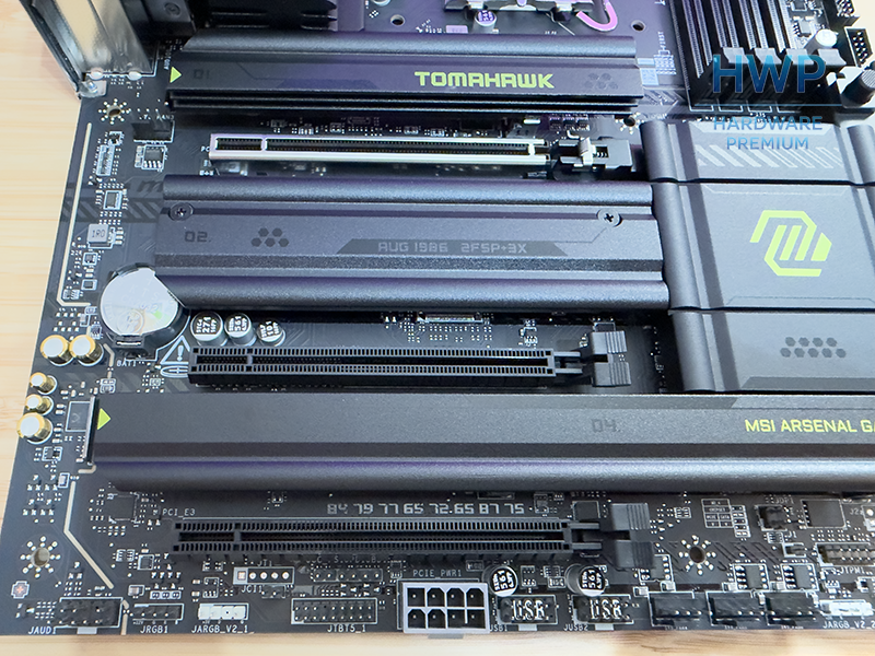 Puertos PCIe de la MSI MAG Z890 TOMAHAWK WIFI II