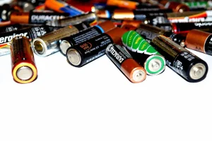 Una batería sin ánodo apunta a duplicar la autonomía del móvil Una batería sin ánodo apunta a duplicar la autonomía del móvil