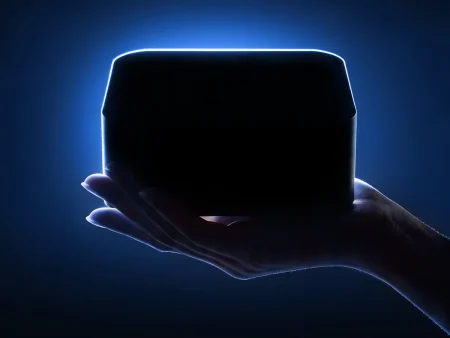 Lenovo enseña un mini PC de metal con puertos abundantes y foco en IA