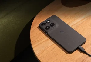 El Motorola Moto G87 se filtra por error: un "descuido" oficial revela su potencia y diseño Pantone