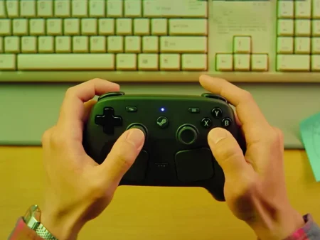 Steam Controller 2 se compara con DualSense y aviva las dudas por su tamaño