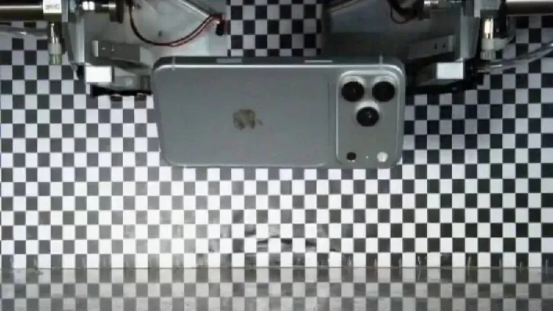 Una filtración de iPhone 18 Pro muestra su prueba de caída interna