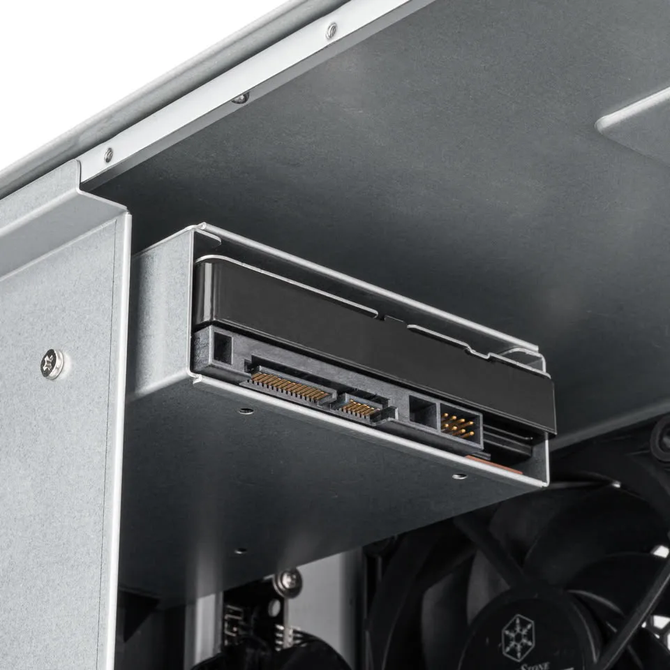 CS240 Mini-ITX NAS U.2 imagen 11