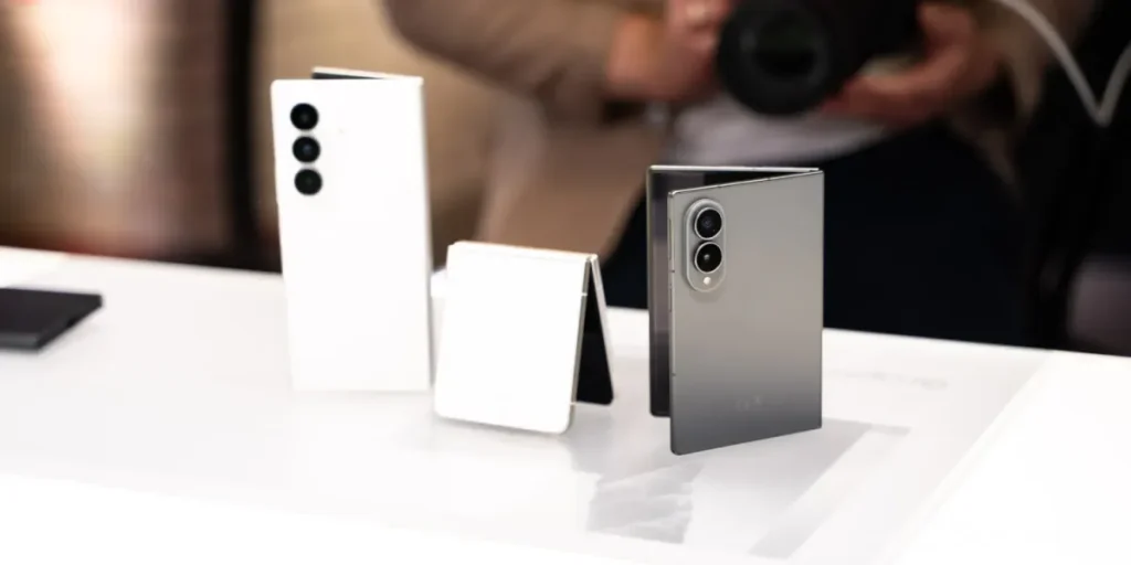Los Galaxy Z Fold 8 estrenan batería silicon-carbon pero aguantan menos ciclos que el Fold 7 Galaxy Z Fold 8 autonomía batería reducida — Los Galaxy Z Fold 8 estrenan batería silicon-carbon pero aguantan menos ciclos que el Fold 7