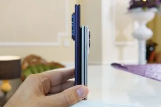 The Z Fold8 measures 9.7mm thick, the Z Fold8 Ultra is slimmer at 8.9mm