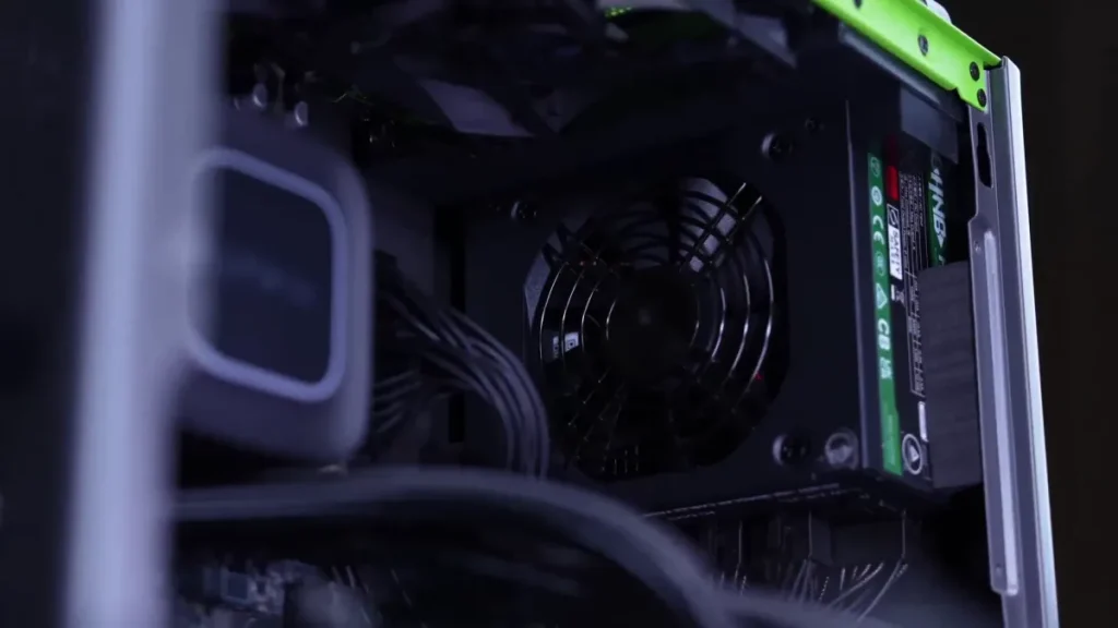 GMKTEC NEO X1 PC (7)