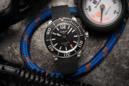Hanhart lanza el Aquasphere en un acabado negro mate que redefine su reloj de buceo Hanhart Aquasphere — Hanhart lanza el Aquasphere en un acabado negro mate que redefine su reloj de buceo