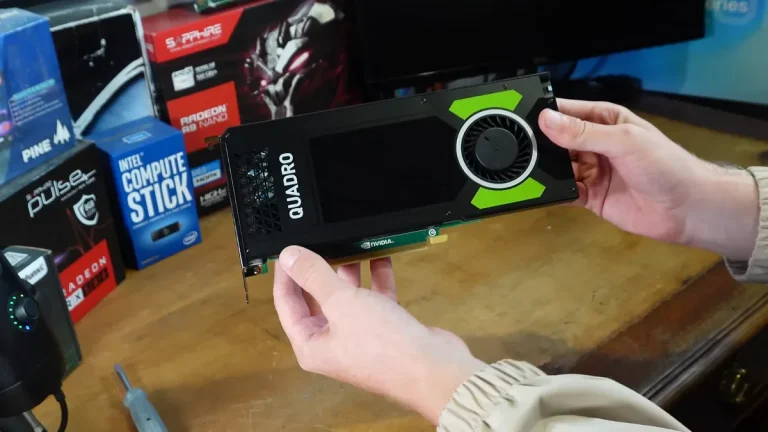 Una Quadro M4000 de 2015 roza 60 FPS en Cyberpunk 2077 tras overclock Nvidia Quadro — Una Quadro M4000 de 2015 roza 60 FPS en Cyberpunk 2077 tras overclock