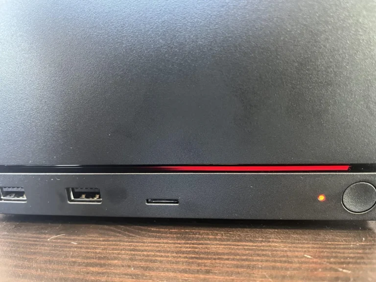 La primera Steam Machine con luz roja apunta a un fallo de GPU La primera Steam Machine con luz roja apunta a un fallo de GPU