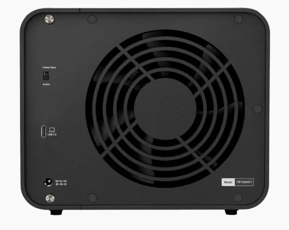terramaster d8 hybrid 2 imagen 3