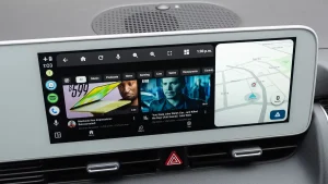 Android Auto permitirá ver YouTube al aparcar y escuchar vídeos en marcha Android Auto soporta YouTube — Android Auto permitirá ver YouTube al aparcar y escuchar vídeos en marcha