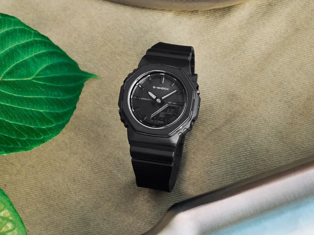 Casio estrena dos G-Shock compactos con bisel metálico y acabado monocromo casio g shock octagonal — Casio estrena dos G-Shock compactos con bisel metálico y acabado monocromo