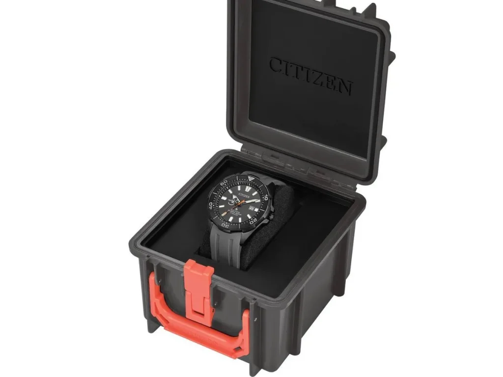 citizen seahawk mh 60r helicopter watch imagen 3