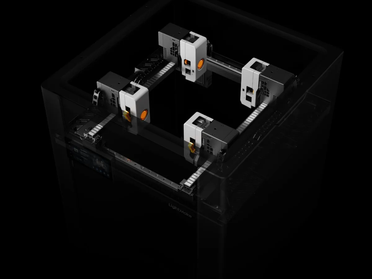 LightMake L4 cuatro toolheads simultáneos — Four toolhead setup on the LightMake L4.