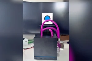 Un modder convierte la Steam Machine en un Bane de tuberías con refrigeración líquida mod steam machine — Un modder convierte la Steam Machine en un Bane de tuberías con refrigeración líquida