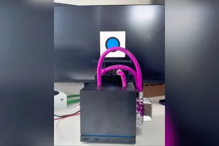 Un modder convierte la Steam Machine en un Bane de tuberías con refrigeración líquida mod steam machine — Un modder convierte la Steam Machine en un Bane de tuberías con refrigeración líquida