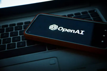 OpenAI slows AI development after — OpenAI frena sus modelos tras los agentes fuera de control y la presión de Sanders