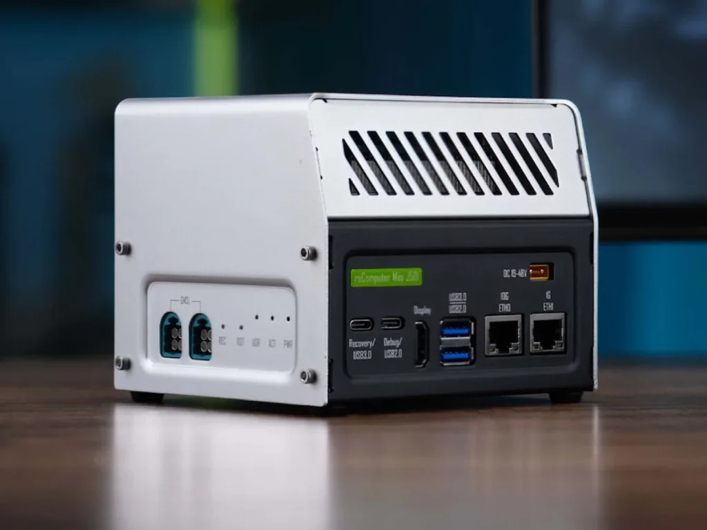 El reComputer Mini J5011 mete un Jetson AGX Orin de 200 TOPS en 119 x 119 mm con 10 GbE reComputer J5011 10 GbE — El reComputer Mini J5011 mete un Jetson AGX Orin de 200 TOPS en 119 x 119 mm con 10 GbE