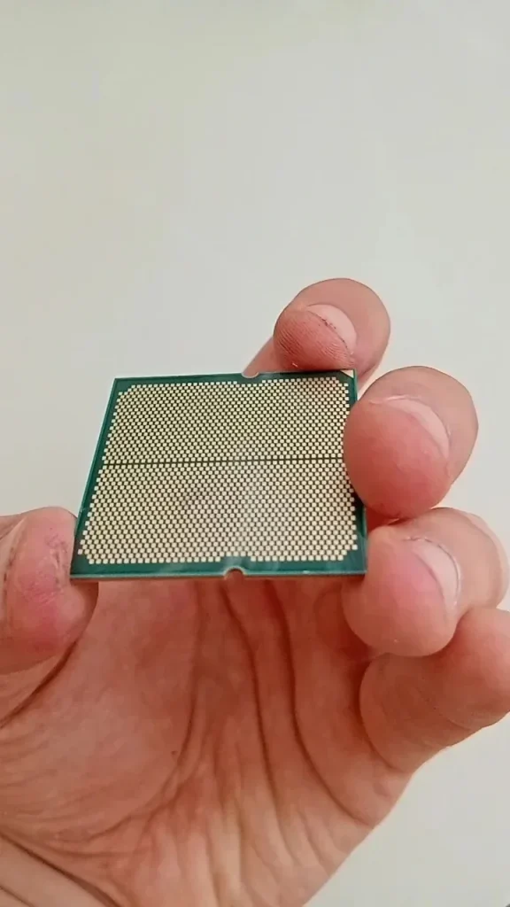 AMD Ryzen 7 7800X3D CPU burns and swells even after using AMD's updated BIOS 4