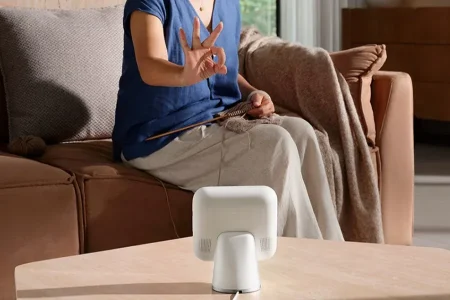 Xiaomi Smart Camera Video Call Version 2 — Xiaomi recupera las videollamadas con una cámara 4K y pantalla integrada