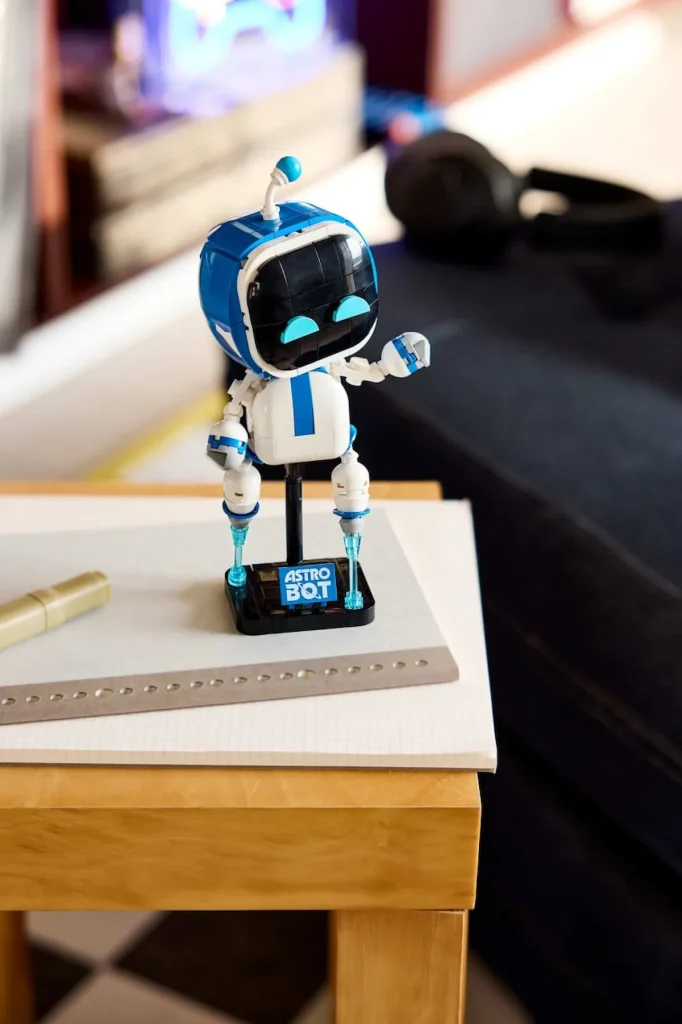 astro bot s 276 piece lego set immortali imagen 2